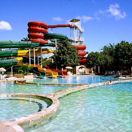 Diroma Resort Com Um Dia No Acqua Park Caldas Novas Exterior photo