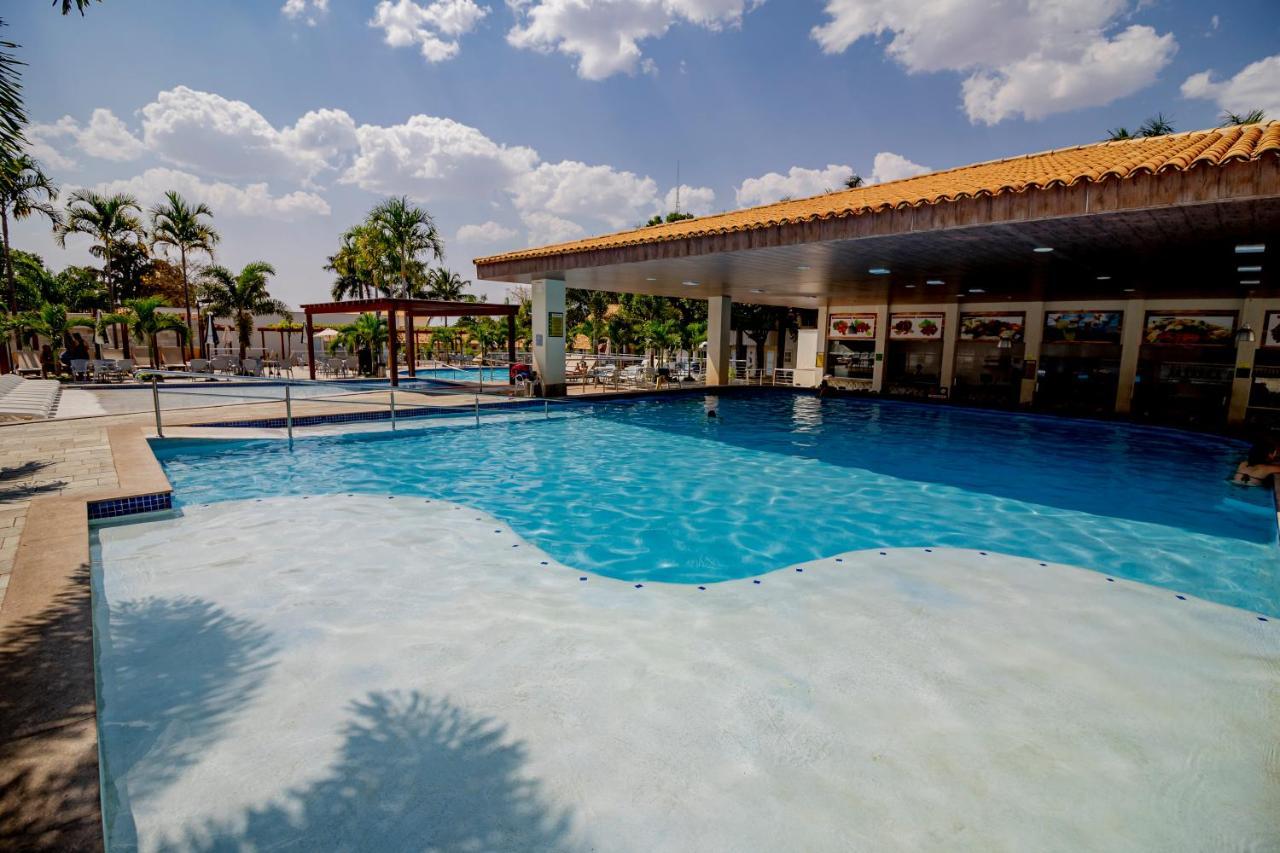 Diroma Resort Com Um Dia No Acqua Park Caldas Novas Exterior photo