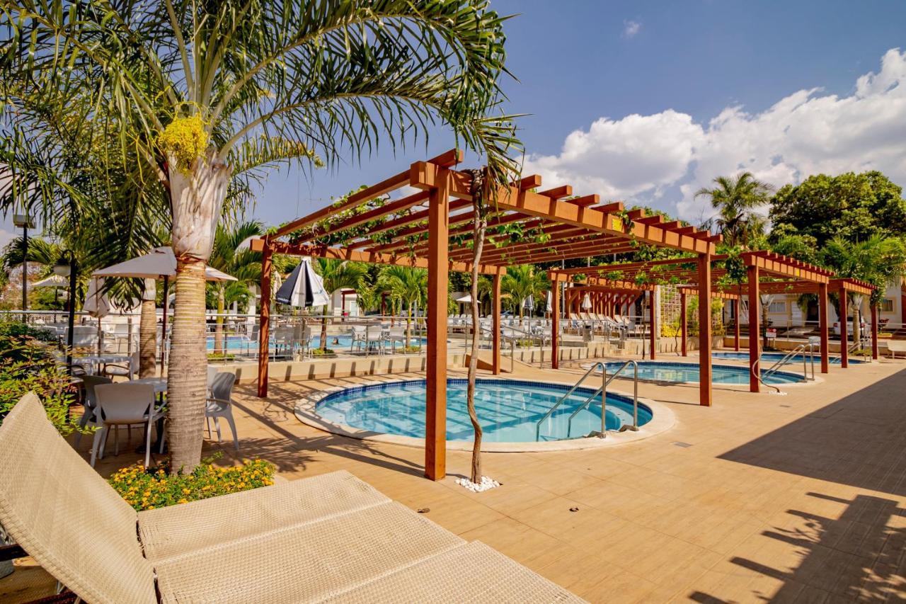 Diroma Resort Com Um Dia No Acqua Park Caldas Novas Exterior photo