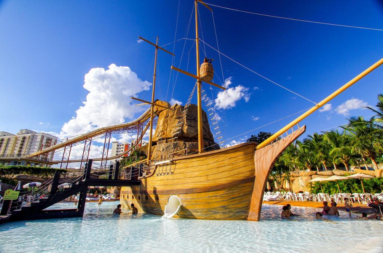 Diroma Resort Com Um Dia No Acqua Park Caldas Novas Exterior photo